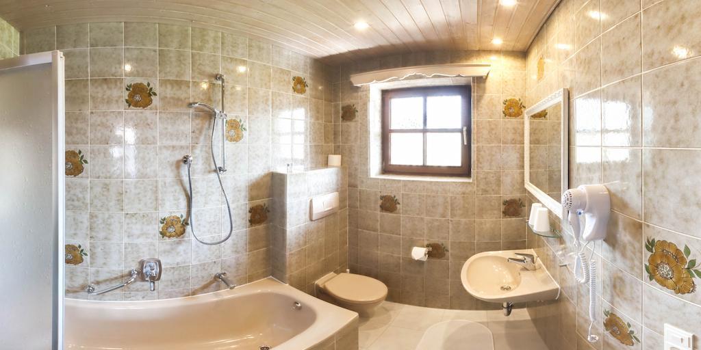 Landhotel Maximilian Berwick-Upon-Tweed Phòng bức ảnh